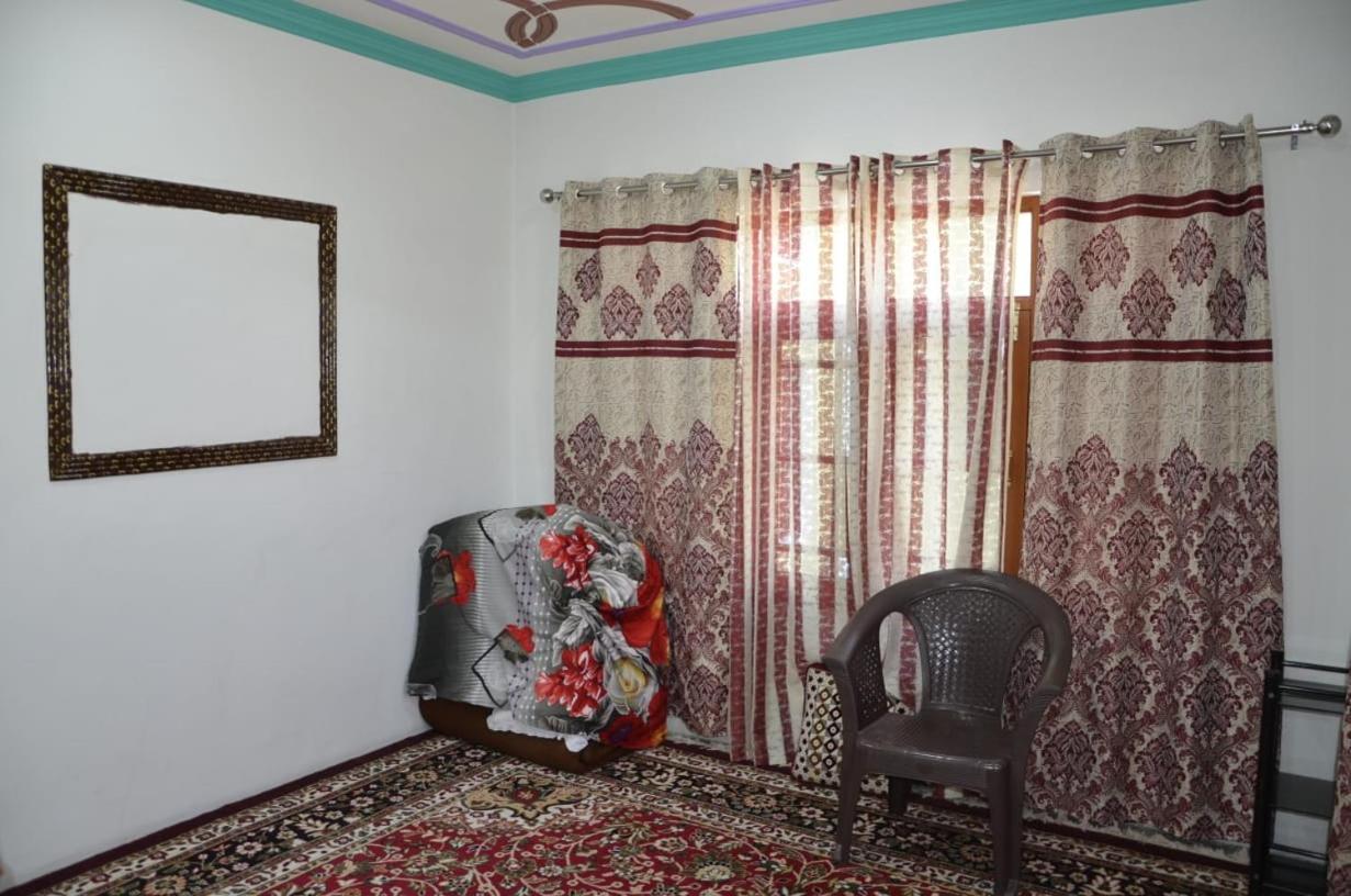 Mir Manzil Bed & Breakfast ศรีนาการ์ ภายนอก รูปภาพ