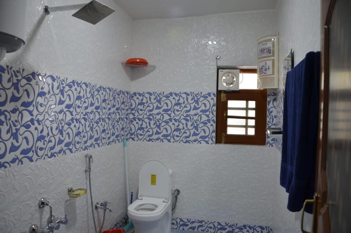 Mir Manzil Bed & Breakfast ศรีนาการ์ ภายนอก รูปภาพ