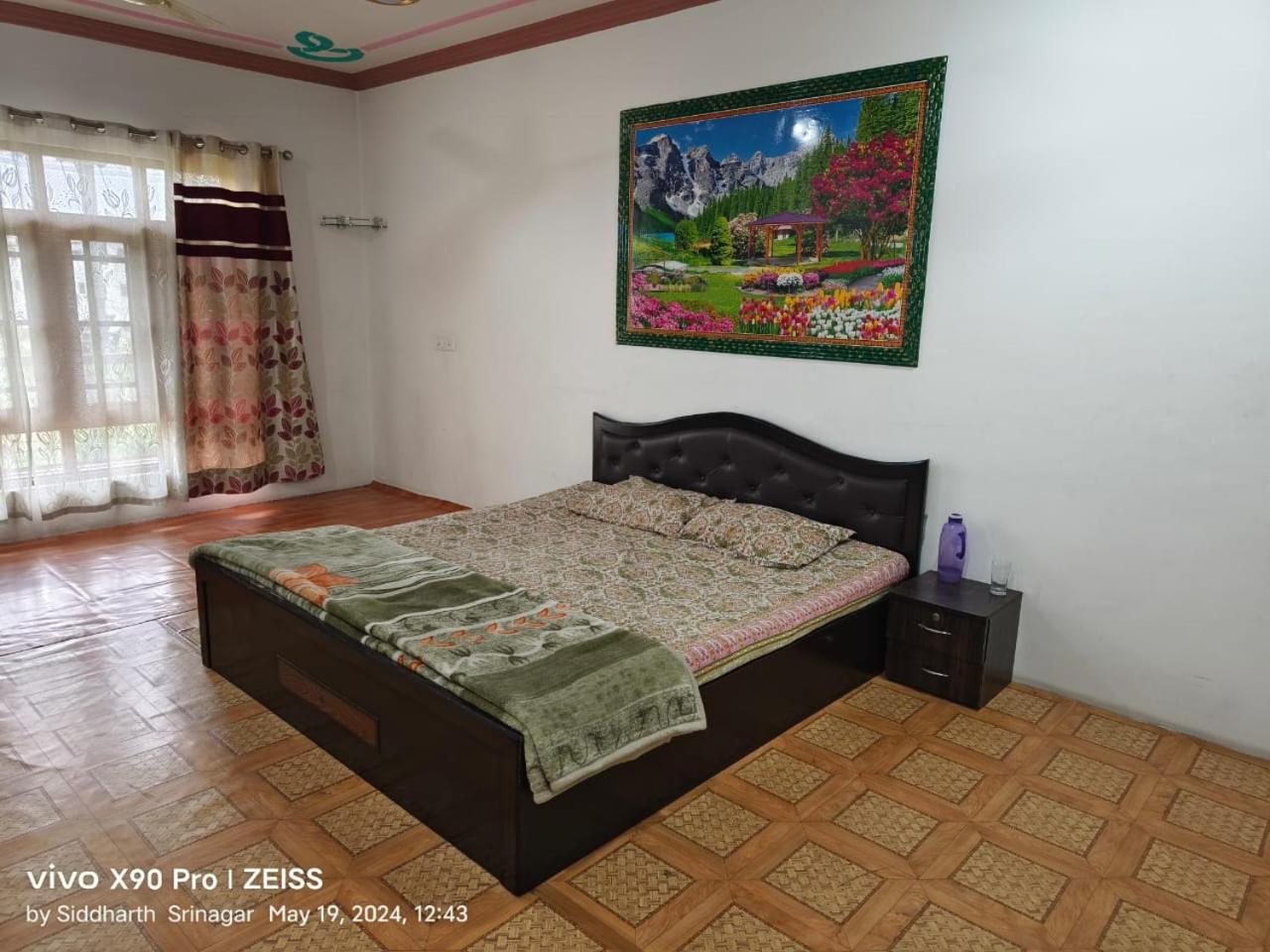 Mir Manzil Bed & Breakfast ศรีนาการ์ ภายนอก รูปภาพ